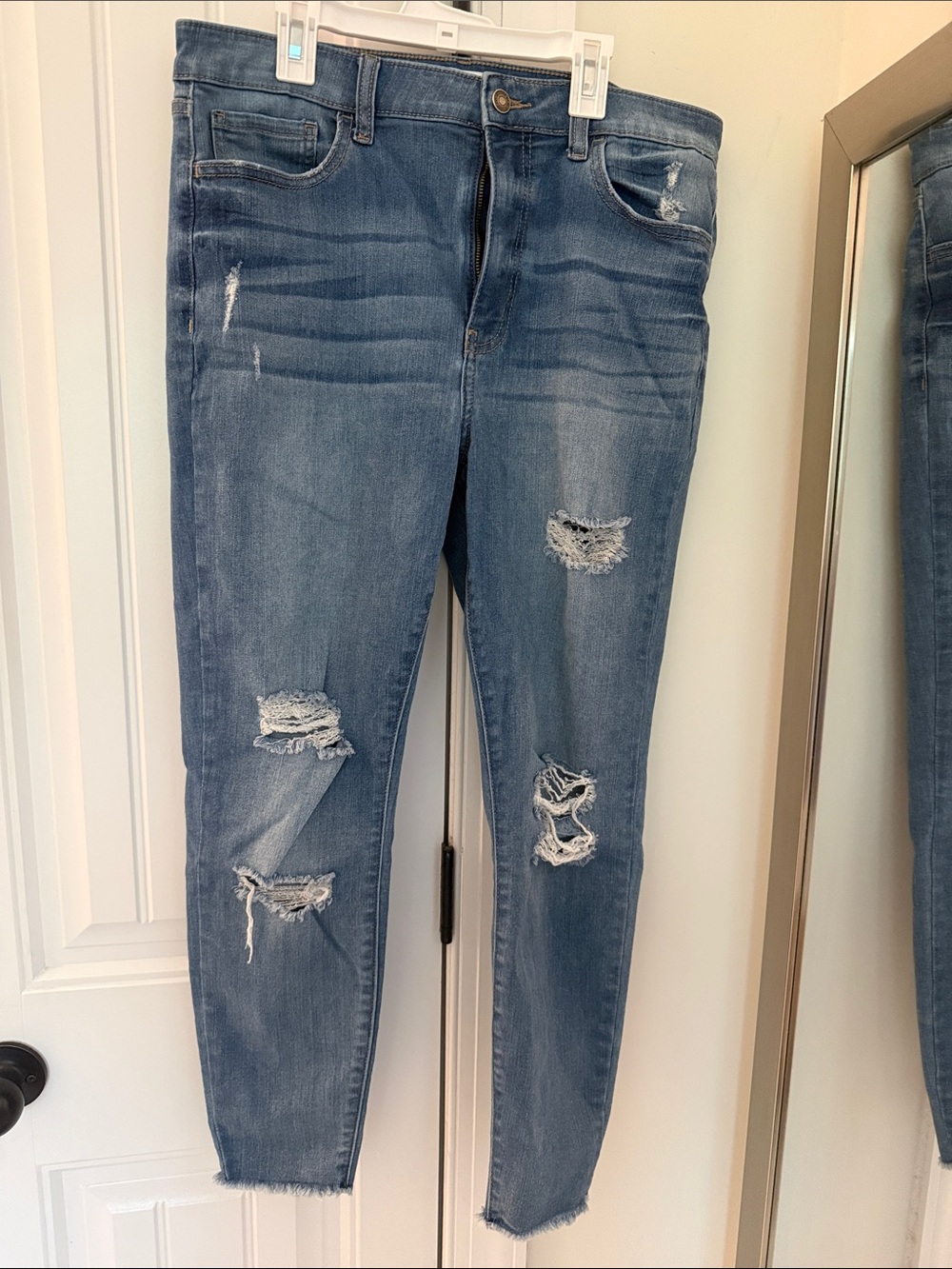 Women’s Ripped Light Blue Skinny Jeans - Stretch Denim